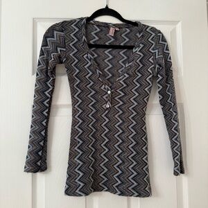 Sweet Pea Patterned Long Sleeve Knit Top